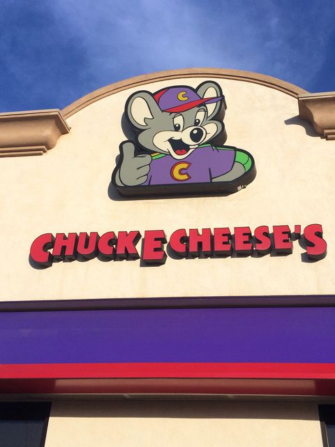 Kid-Friendly Restaurants Chuck e Cheese