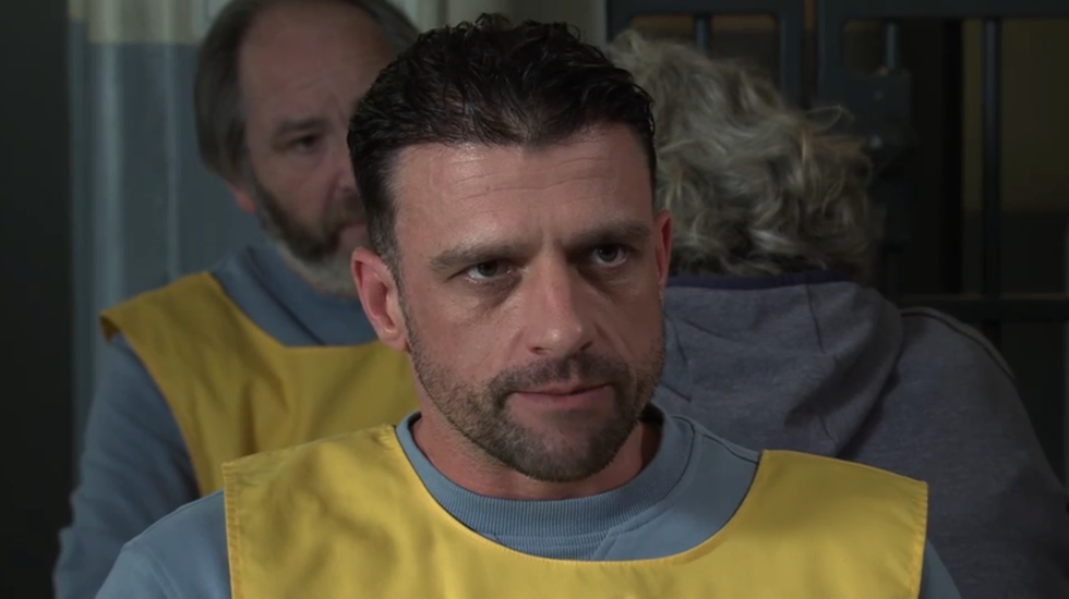 damon hay visited in prison by adam barlow in coronation street