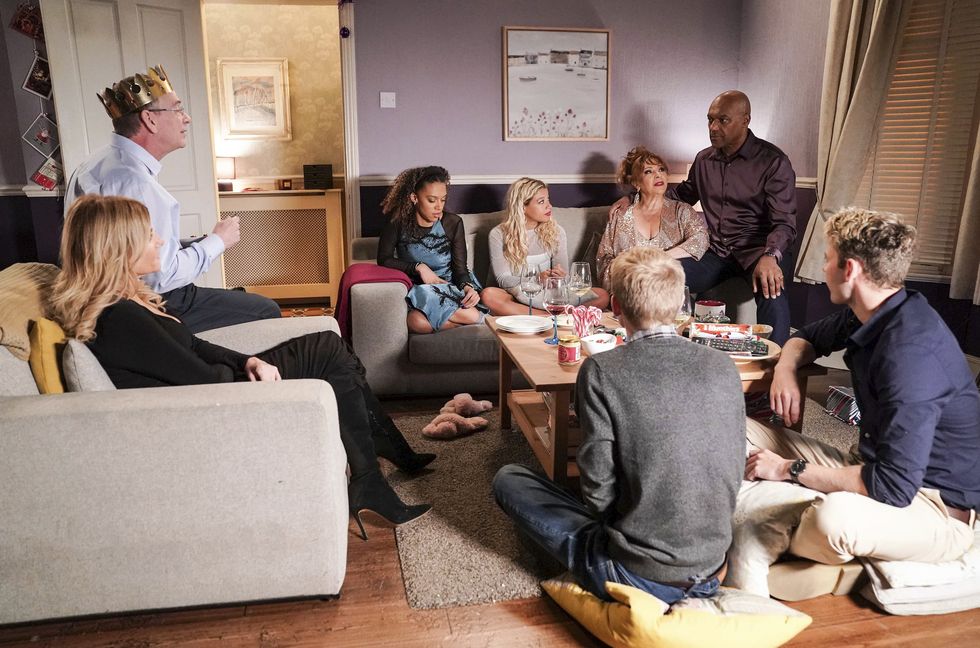 cindy beale, ian beale, gina knight, anna knight, elaine peacock, george knight, peter beale, bobby beale, eastenders