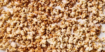 popcorn covered in cinnamon and a sugar glaze