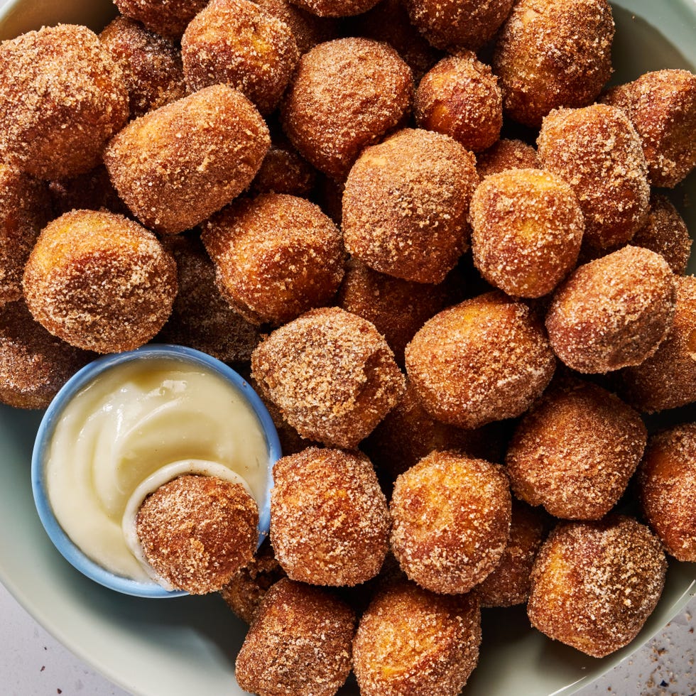 cinnamon coated pretzel bites with icing