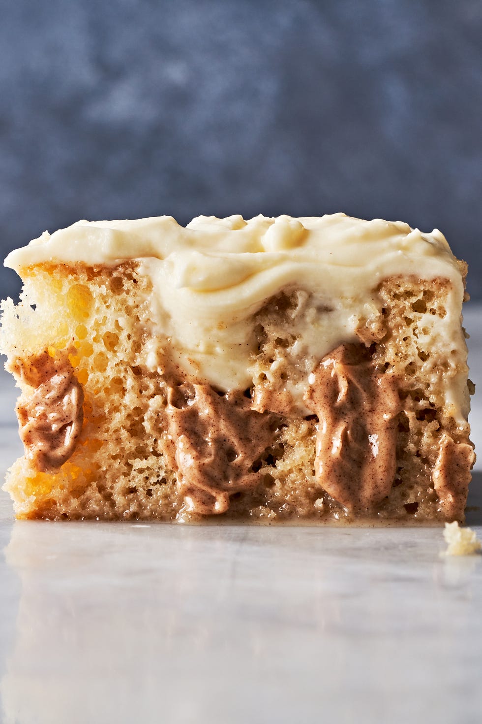 cinnamon roll poke cake