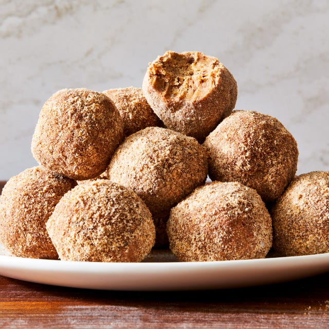 cinnamon roll power bites rolled in cinnamon sugar
