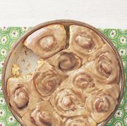 cinnamon rolls with maple icing