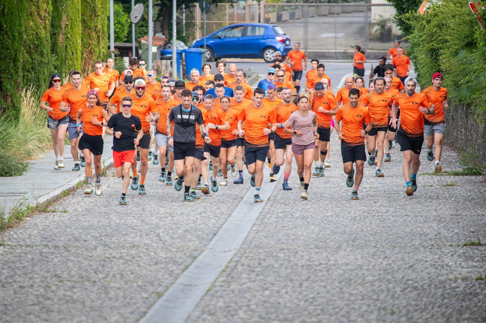the running academy, curno, new balance