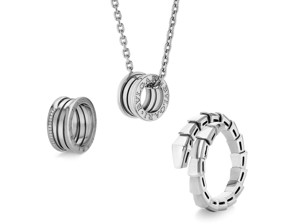 a silver chain with a few silver balls