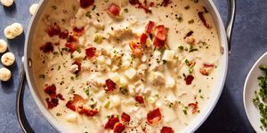 corn chowder with bacon and chives