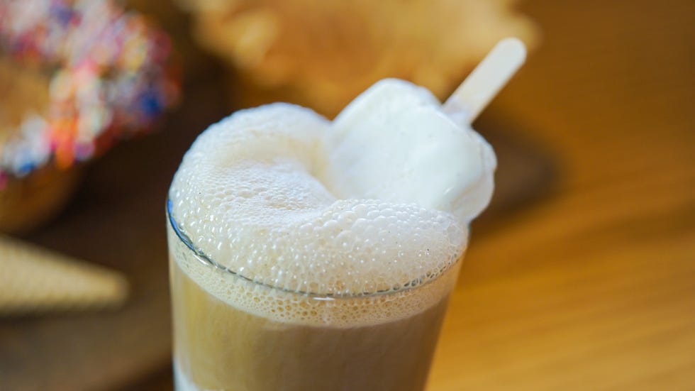 Food, Drink, Milkshake, Horchata, Non-alcoholic beverage, Frappé coffee, Ingredient, Batida, Ice Cream Sodas, Cuisine, 