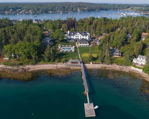 This Historic Maine Hotel Is Perfect for a Serene Getaway