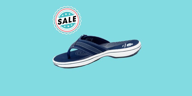 clarks sea breeze flip flops