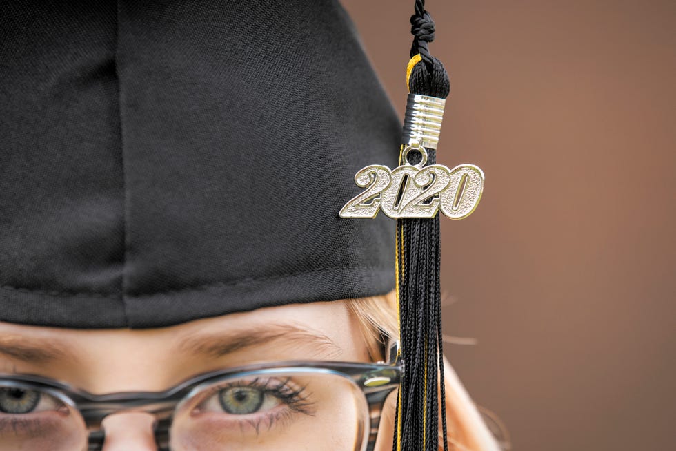 graduation picture ideas close up