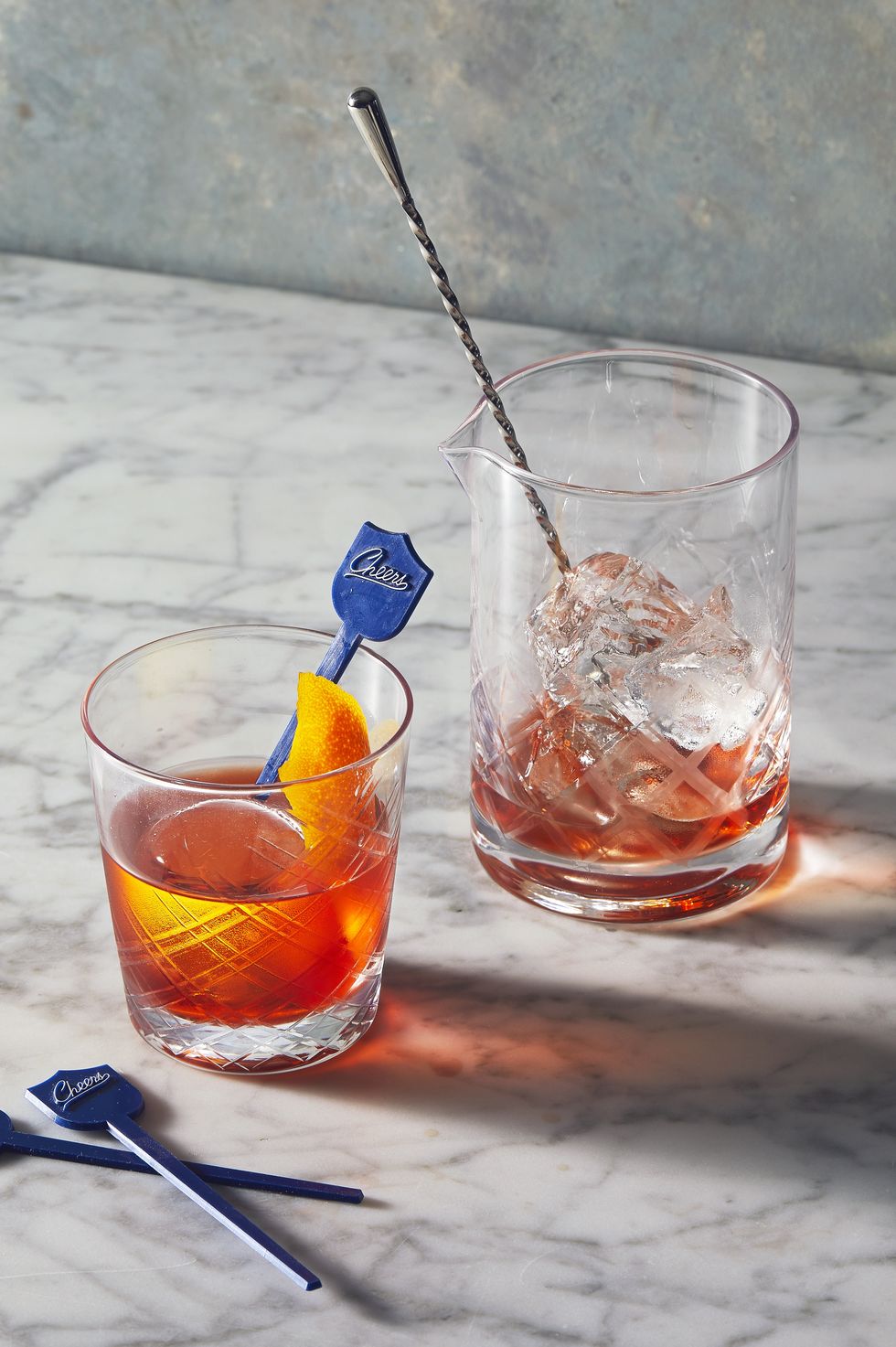 negroni cocktail with ice cubes