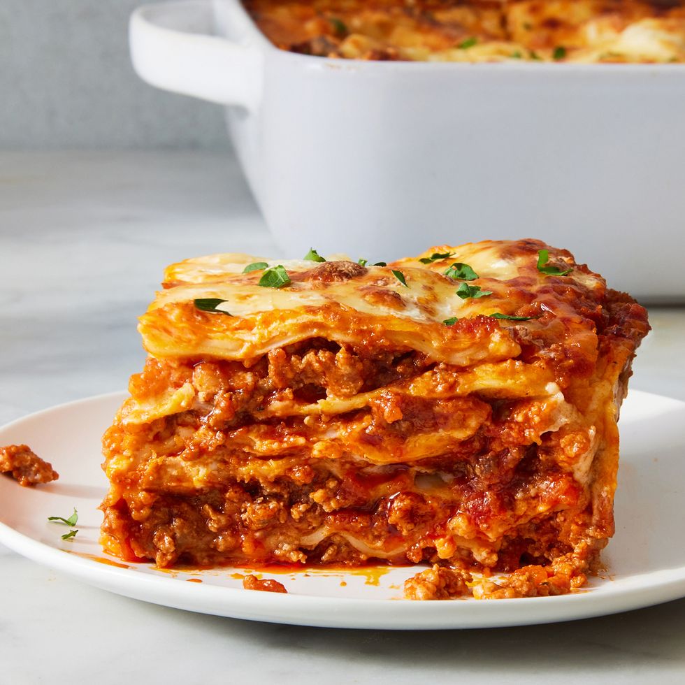 Best Homemade Lasagna Recipe - How To Make Lasagna