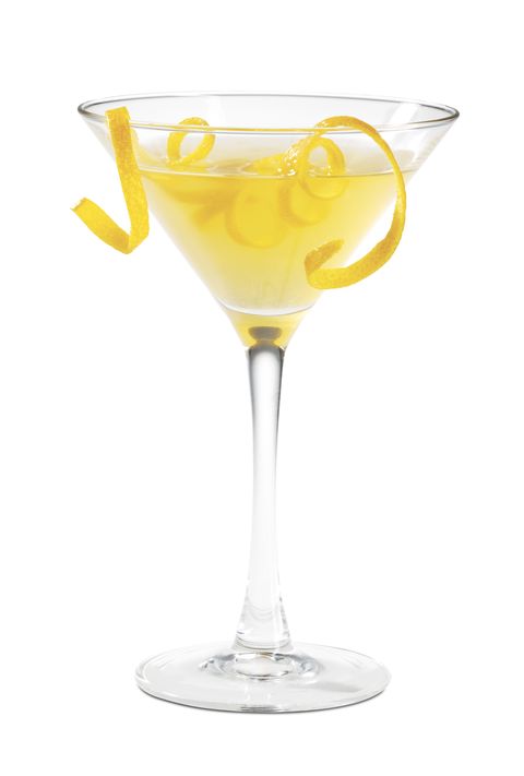 Drink, Martini glass, Alcoholic beverage, Cocktail, Classic cocktail, Cocktail garnish, Distilled beverage, Stemware, Champagne stemware, Champagne cocktail, 