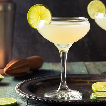 classic lime daiquiri cocktail