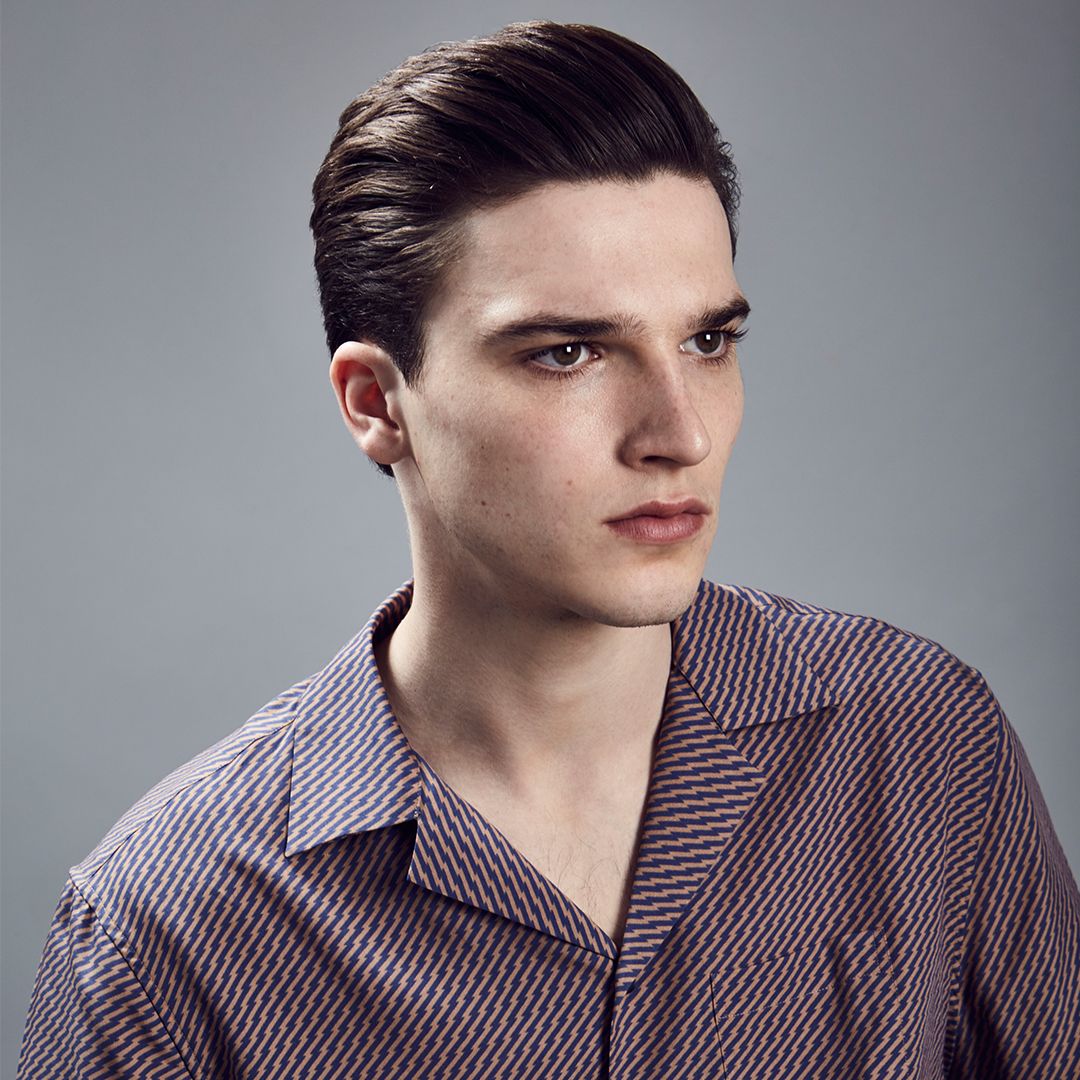 Medium-Cut-Hair-style-to-beat-the-heat-this-summer - Mens Hairstyle 2020