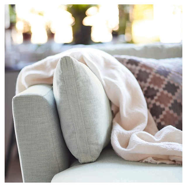 Bedding, Room, Beige, Comfort, Linens, Textile, Furniture, Pillow, Bed sheet, Towel, 