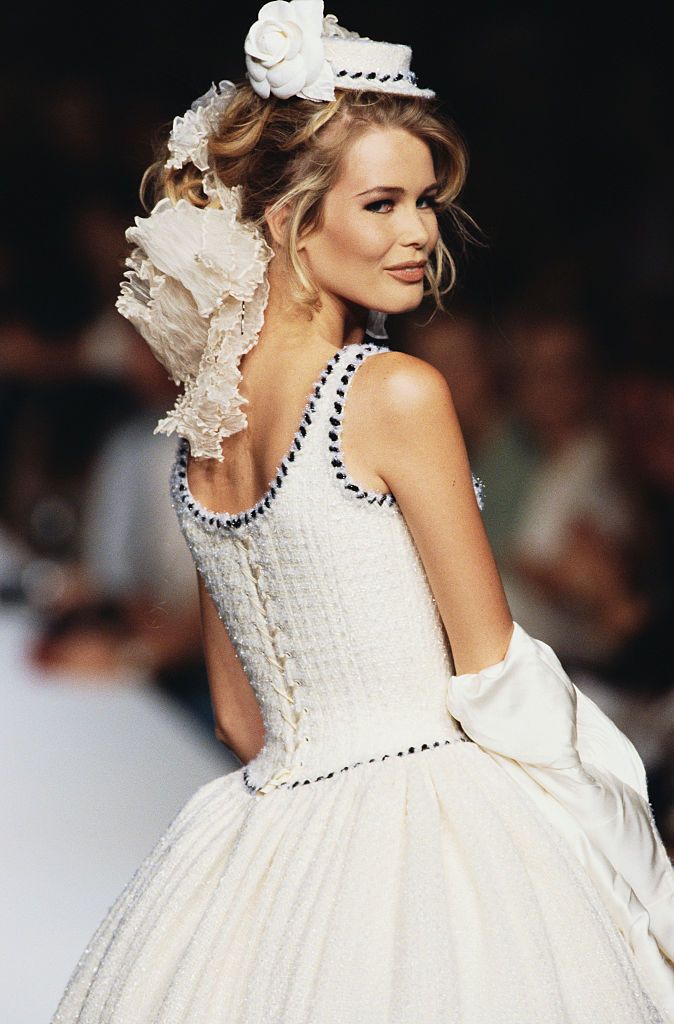 claudia schiffer modeling chanel couture