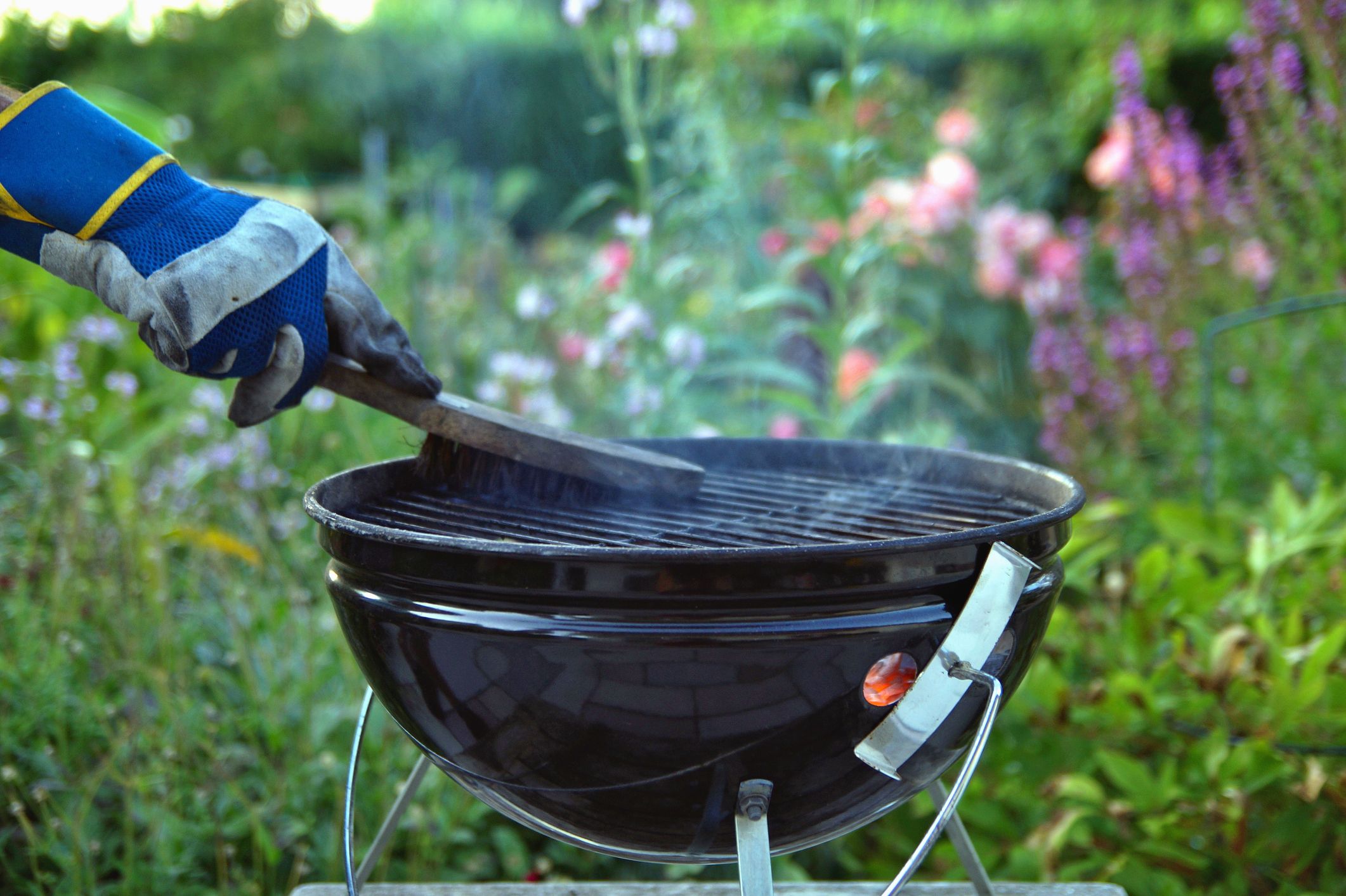 antenne Toelating video How To Clean A Barbecue - 12 BBQ Cleaner Hacks