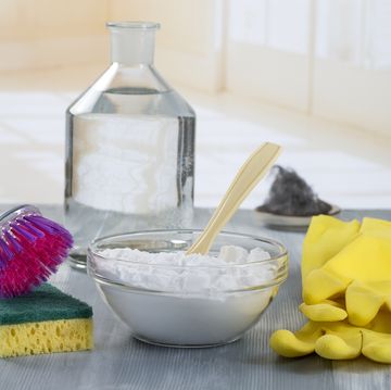 cleaning problems you can solve with bicarbonate of soda
