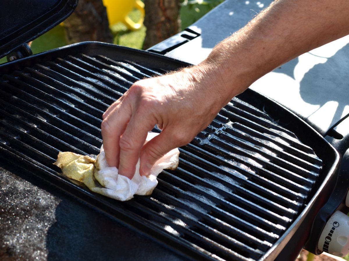 Natural Homemade Grill Cleaner