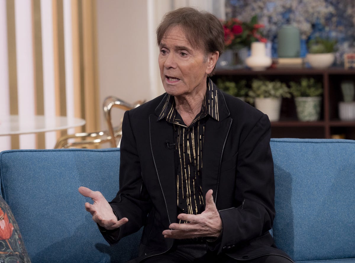 This Morning viewers blast Cliff Richard over "fatshaming" Elvis comments