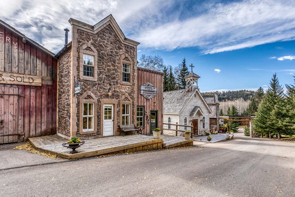 se vende el rancho donde clint eastwood rodó la película "sin perdón", en las montañas rocosas de canadá