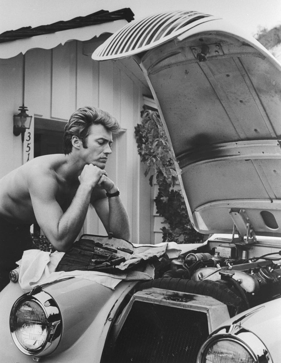 clint eastwood joven