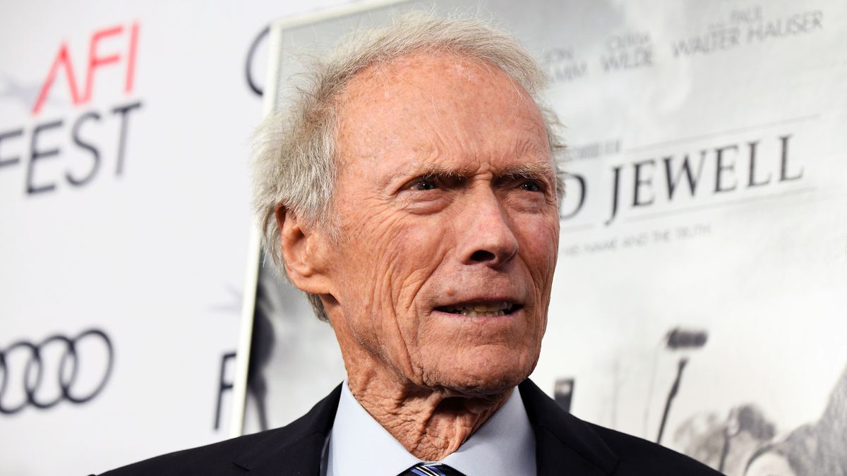 preview for La filmografía de Clint Eastwood: la última bala de la mirada de acero
