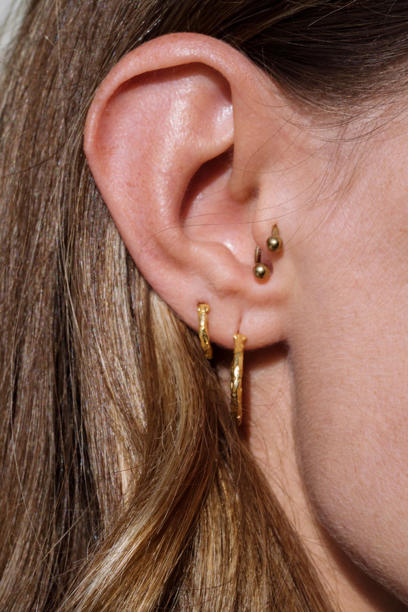 Earring that helps with on sale migraines