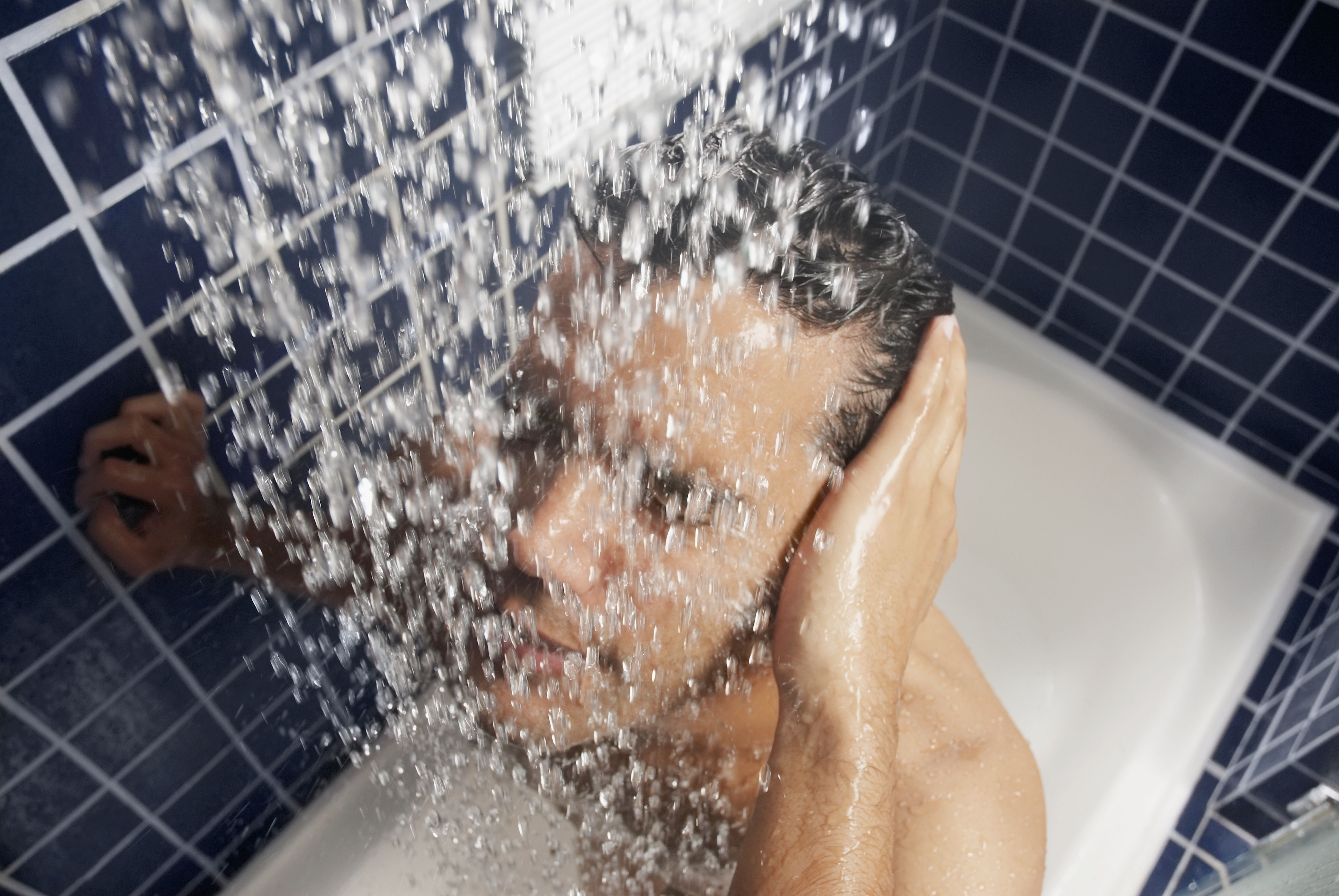 Cold Showers Benefits: Health Benefits and The Best Way to do Them