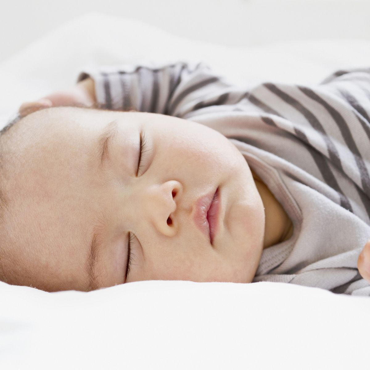 Qué es el ruido blanco y cómo ayuda a calmar a mi bebé