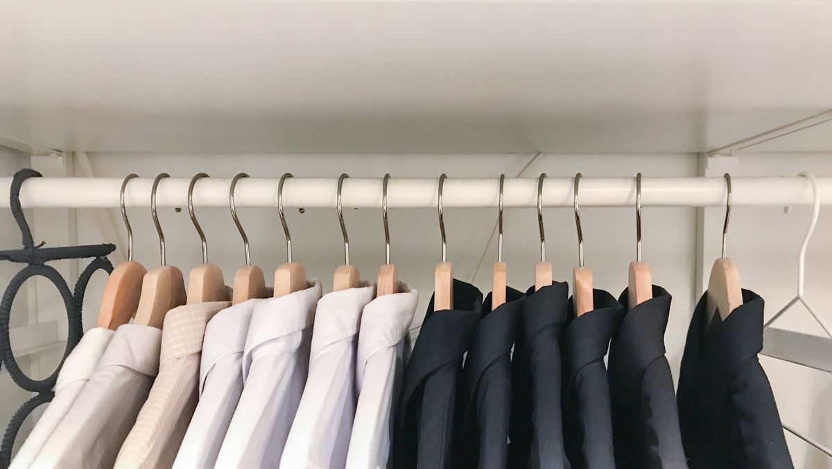 Sólo un tipo de percha es suficiente para tener tu armario en orden,  ¿cuántos tipos de perchas hay en tu armario?