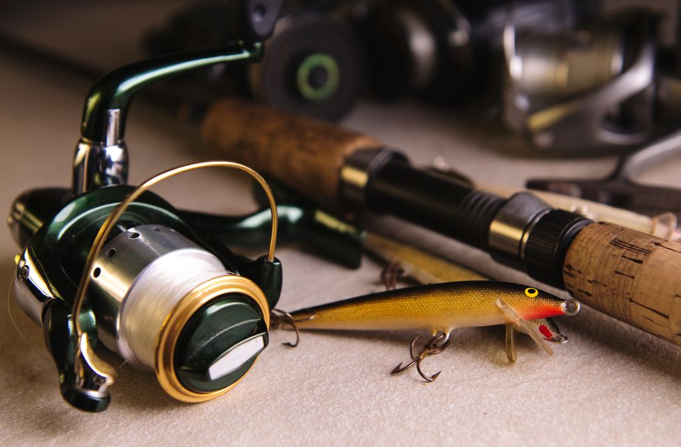 How to get EXPENSIVE Fishing Gear for CHEAP! 