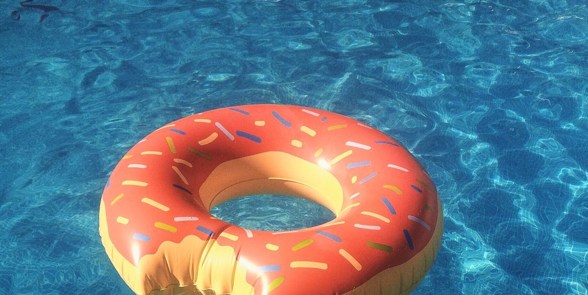 17 Poolside Snacks Perfect for a Beach Day or Pool Day