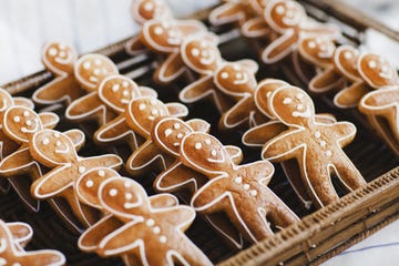 close up of gingerbread men cookies