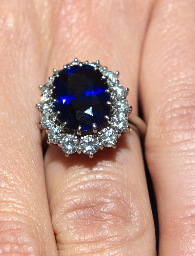 Bradford exchange store kate middleton ring