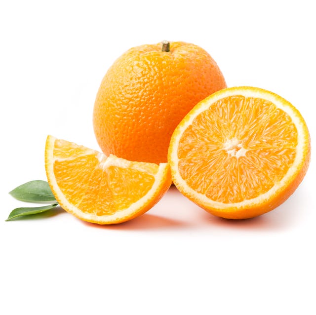 صورة مقربة لشرائح برتقالية على خلفية بيضاء Close-Up Of Orange Slices On White Background