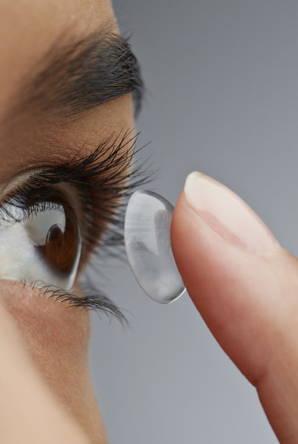 How Drinking Alcohol Affects Your Eyes And Contact Lenses