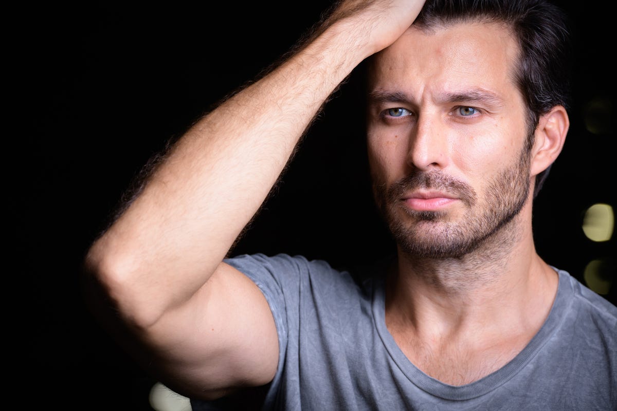 vitaminas para el cabello hombre