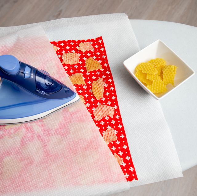 Sara Davies shows how to make beeswax wraps in 3 simple steps