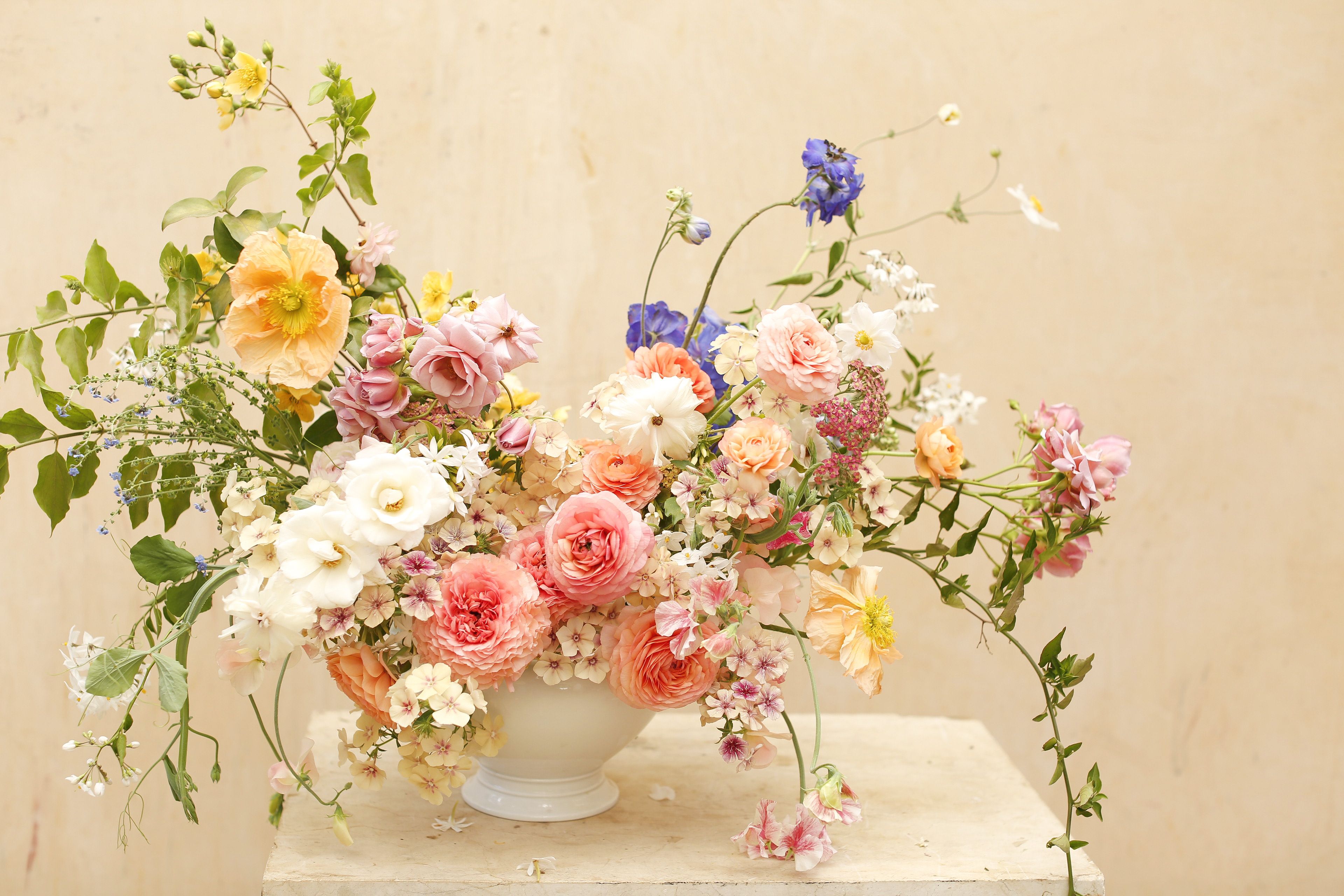 Beautiful Flowers, Arrangements and Flower Hacks