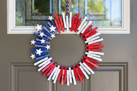 clothes pin fourth of july wreath