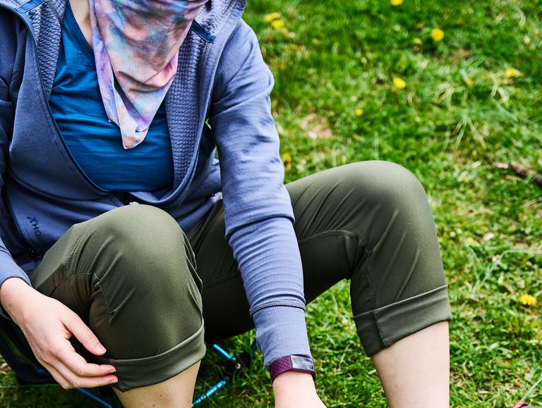 Best Women's Hiking Socks: A Buyer's Guide – Darn Tough