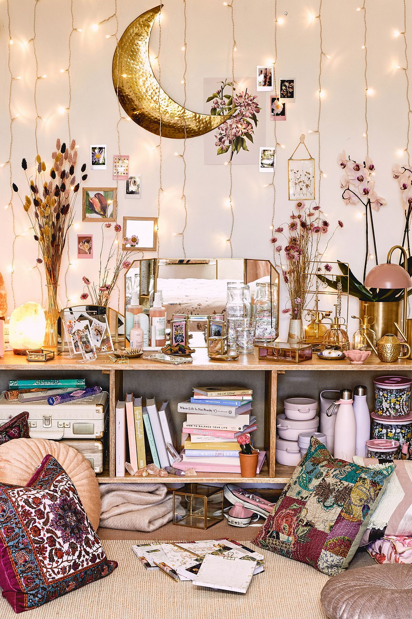 Cluttercore Is The Home Decor Trend That Makes Messy Look Mindful