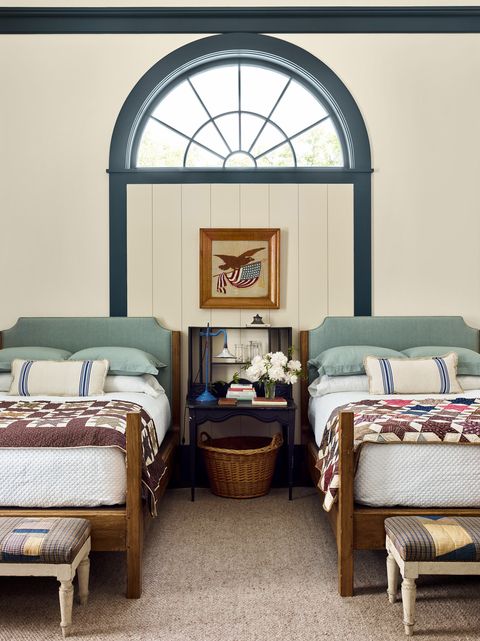 bedroom with twin beds and quilts