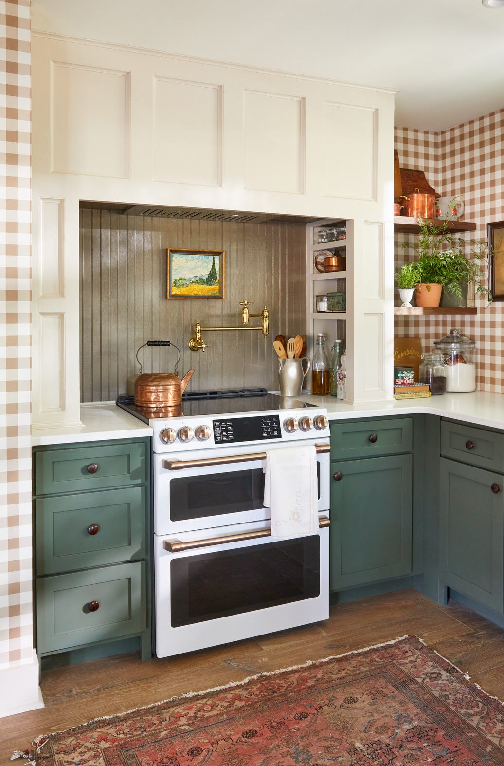 20 Green Color Schemes to Update Your Home