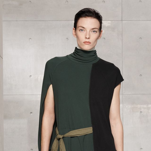 La nueva colección de Zara SRPLS tiñe el look militar de blanco