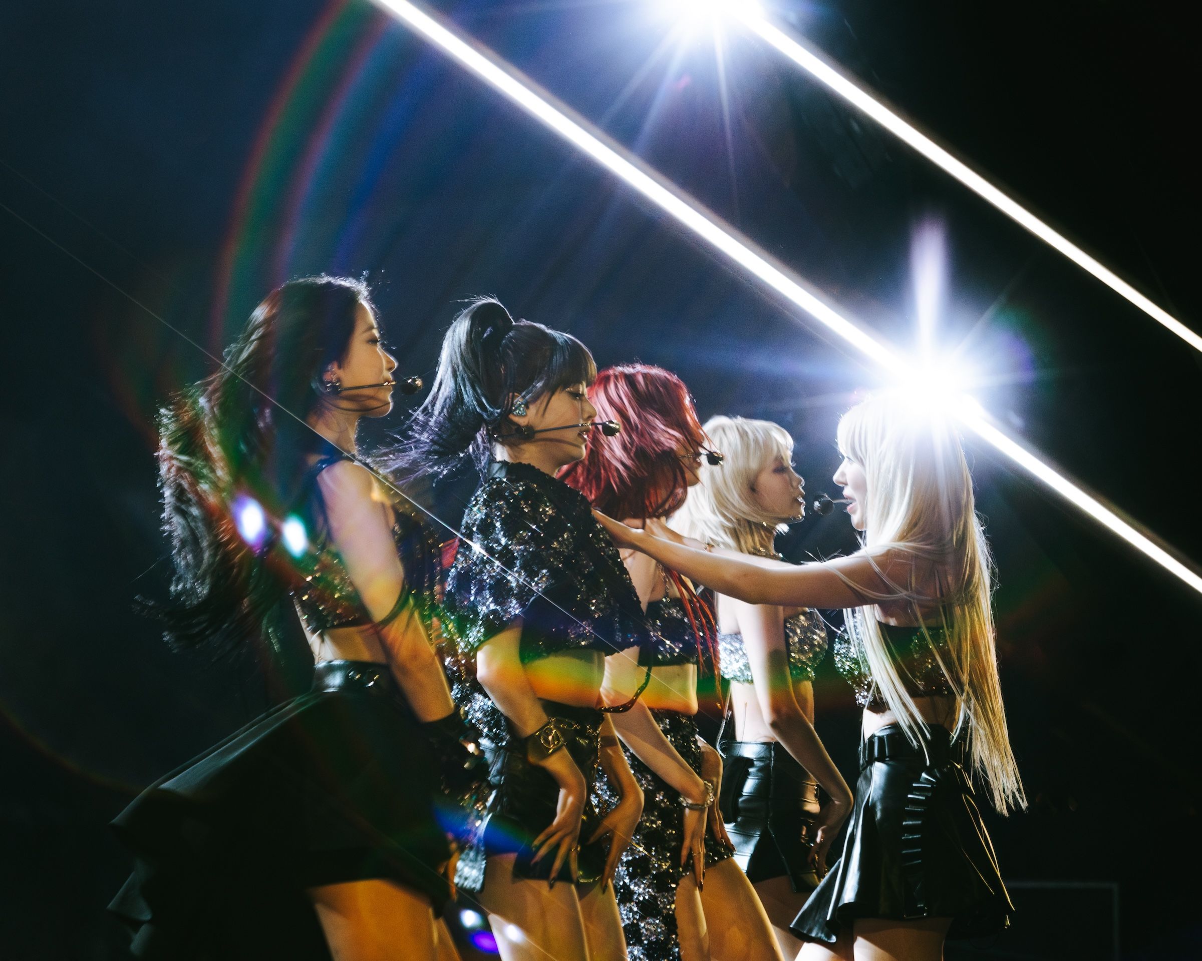 Le Sserafim ルセラフィム　フルジップ　フーディ　Coachella LE SSERAFIM（ル セラフィム）がコーチェラ2024を席巻! ステージ
