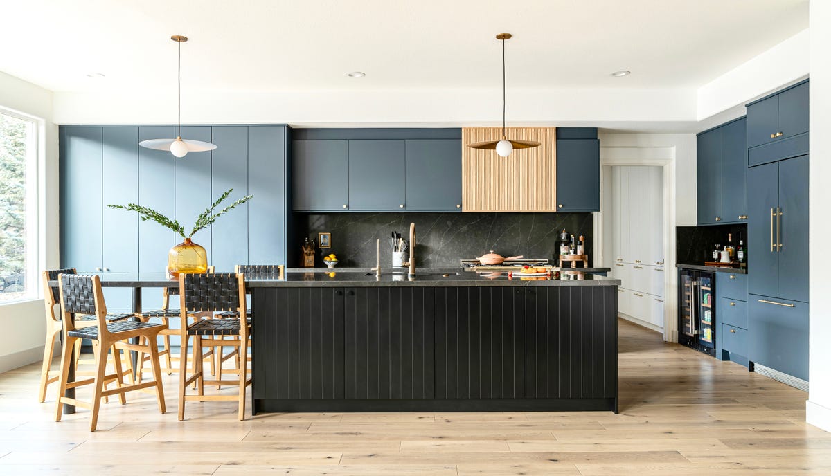 Celine Ord's Nevada Home Boasts a Dark and Dramatic Kitchen